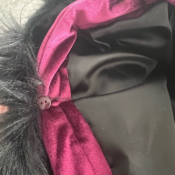 Beautiful Guess Winter Jacket - Picture 4 of 4